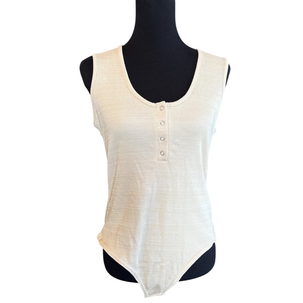 NWT Missguided Button-Front Ribbed Sleeveless Bodysuit in Sand, Size 12, Neutral